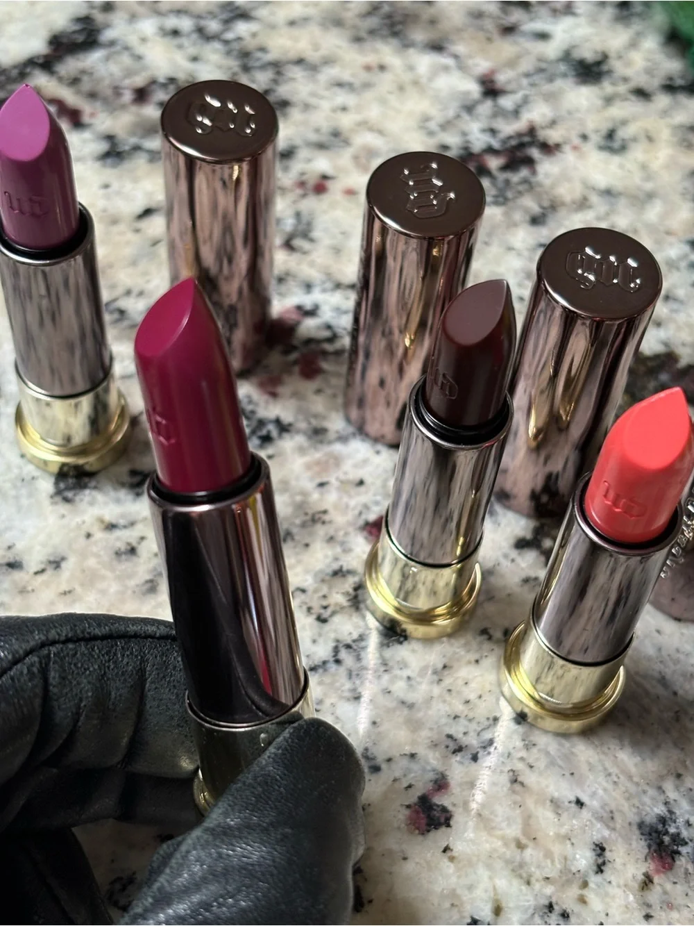 ✨New✨Urban Decay 4 Bundle Lipsticks: Bittersweet, Afterdark, Disturbed, Snitch